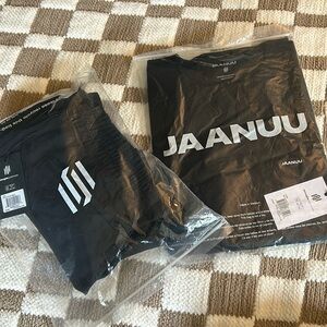 Brand new with tags Jaanuu scrub set in black